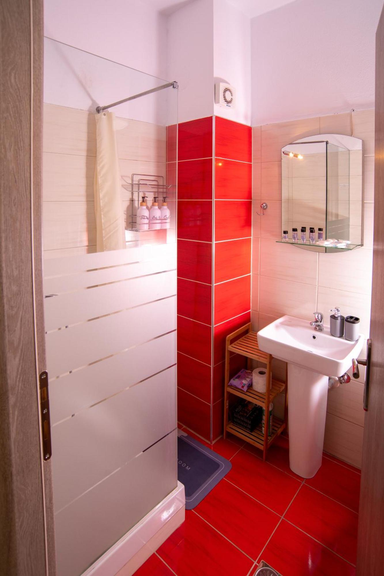 אדסה Central & Riverfront Room 1 מראה חיצוני תמונה